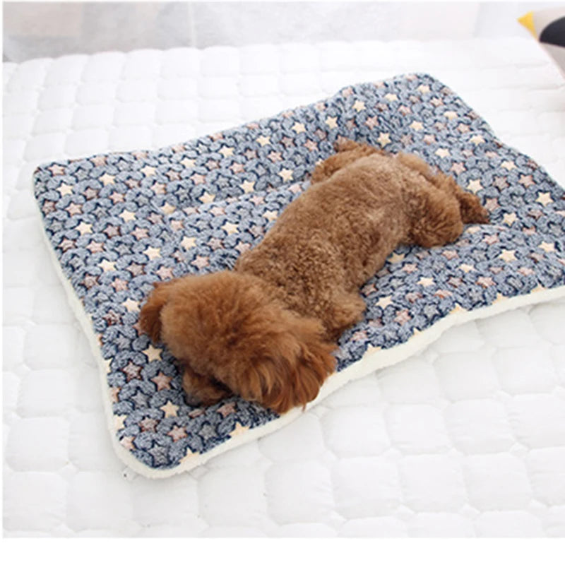 Soft Flannel Pet Mat dog Bed Winter Thicken Warm Cat Dog Blanket puppy Sleeping Cover Towel cushion for small Medium large dogs