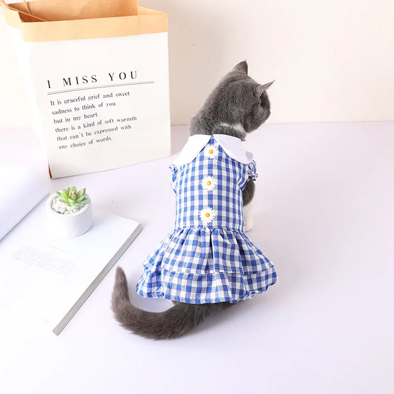 Summer Pet Clothing Polka Dots Flowers Strawberry Dress for Cats Kitten Clothes Skirts Princess Cat Dress vestido para sphynx