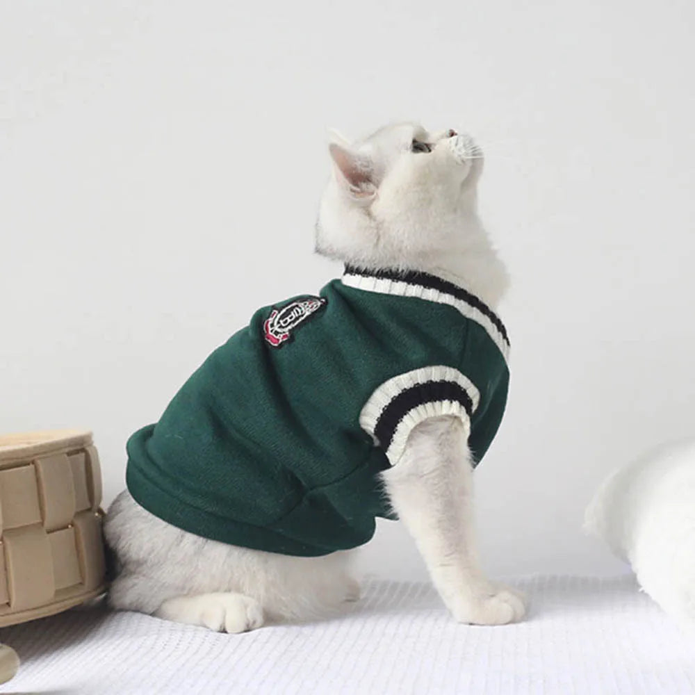 Winter Warm Pet Clothes Dog Cat Sweater Fashion Collegiate Style Cat Vest Jacket Kitten Apparel Small Dog Cat Sweatshirt Outfits