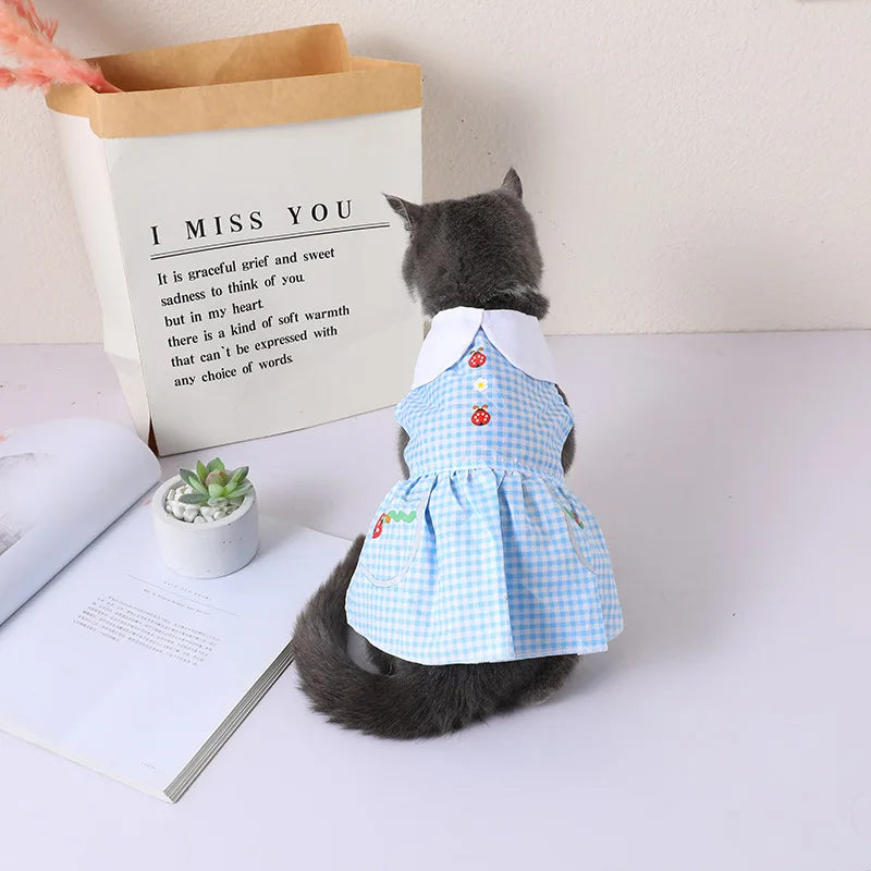 Summer Pet Clothing Polka Dots Flowers Strawberry Dress for Cats Kitten Clothes Skirts Princess Cat Dress vestido para sphynx