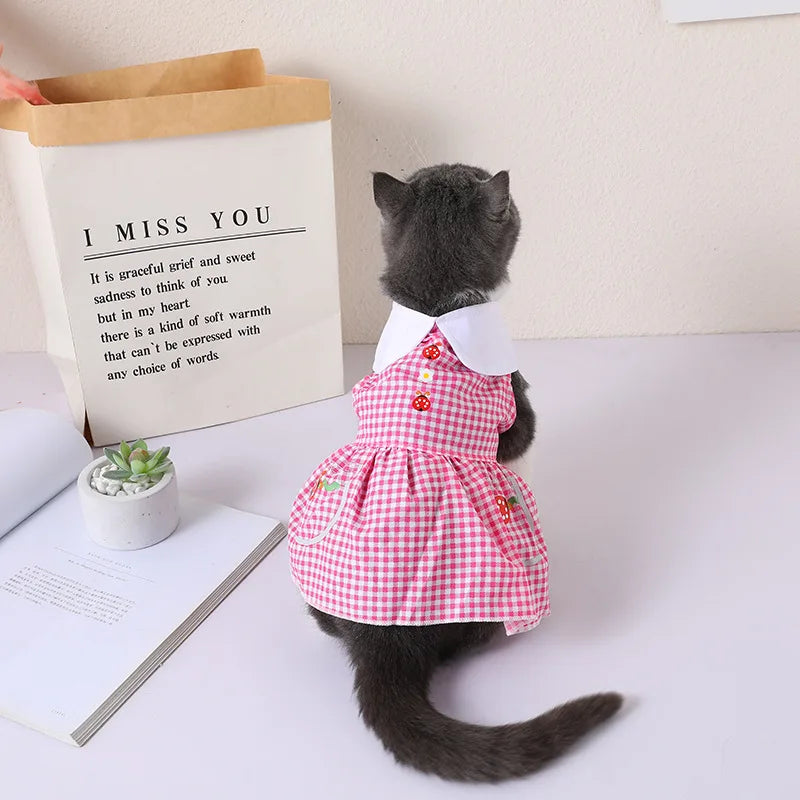 Summer Pet Clothing Polka Dots Flowers Strawberry Dress for Cats Kitten Clothes Skirts Princess Cat Dress vestido para sphynx